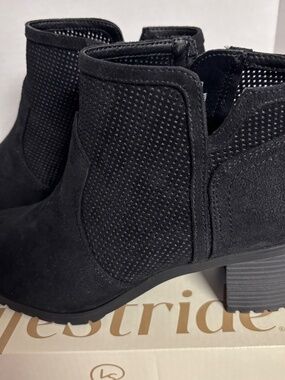 Life Stride Black Side Zip Matilda Booties Size 8.5  NWT